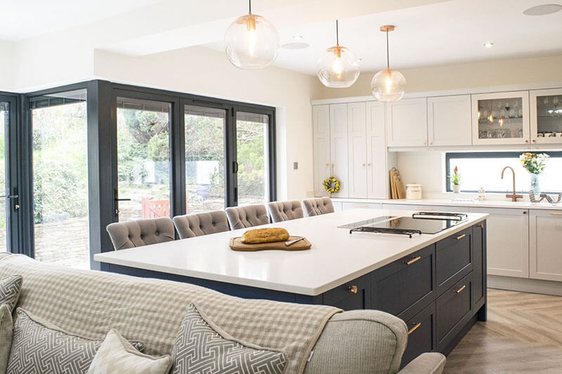 kitchen island.jpg